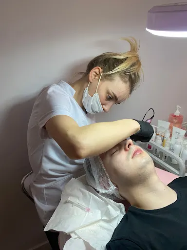 Estetyczna Clinique dermatochirurgia dermatologia medycyna estetyczna kosmetologia Mokotów Warszawa